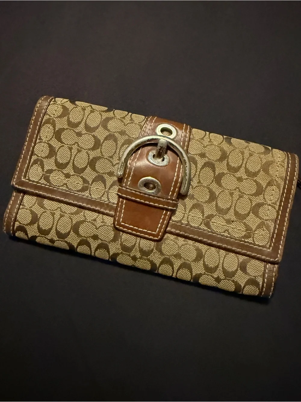 Coach Wallet - Vintage - Preowned- signature C Silver Buckle